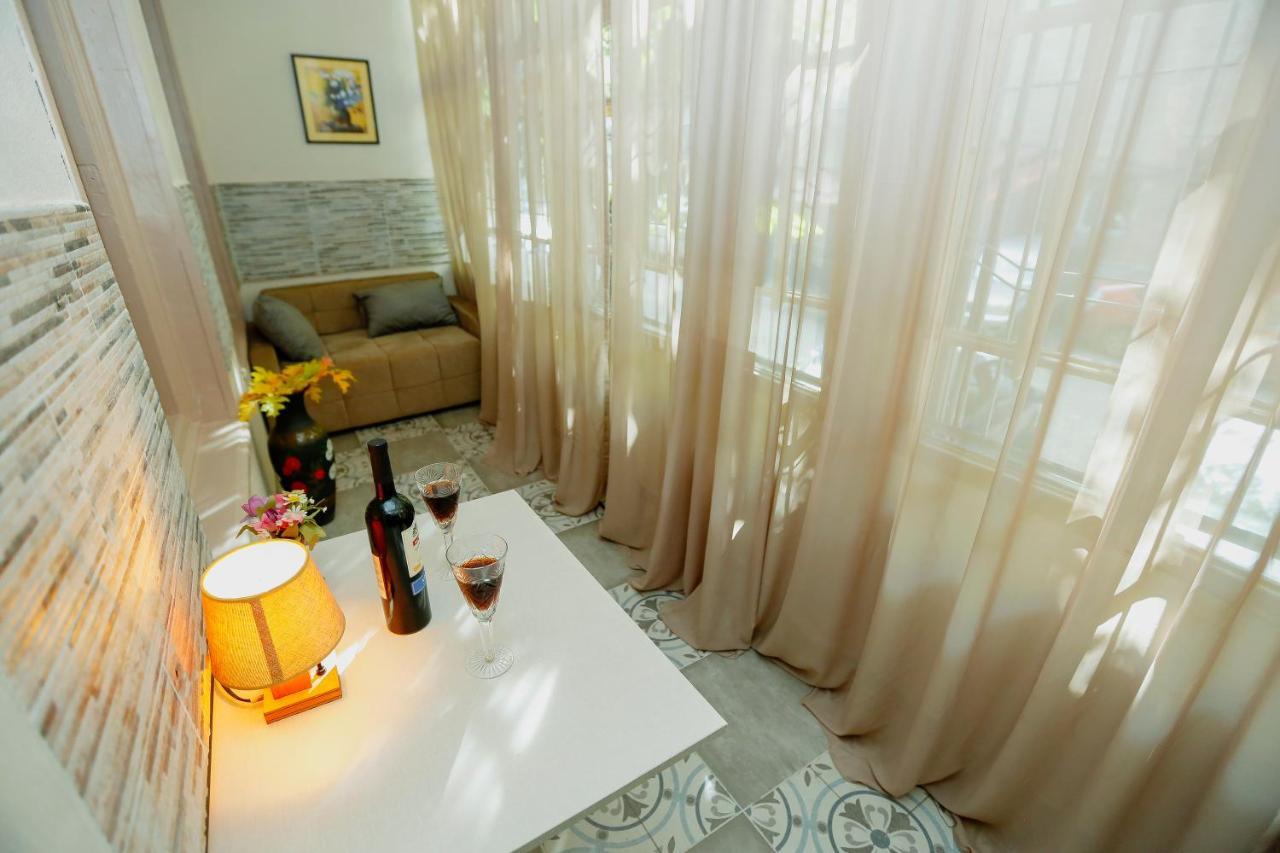 Old Tbilisi N&M Appartement Buitenkant foto